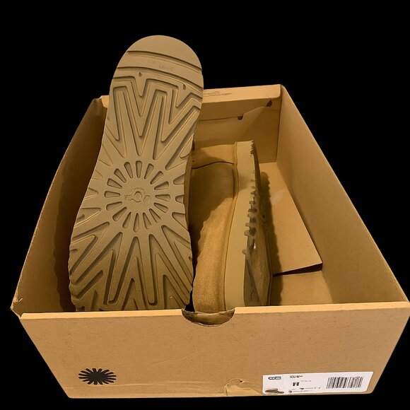 UGG Classic Short / Cory II Boots – Chestnut (Tan) – New in Box – Size 11 - Picture 1 of 2